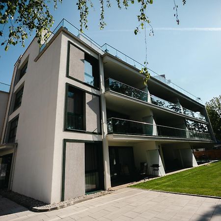 Villa Bauhaus Wellness Apartman 202 Siófok Exteriör bild